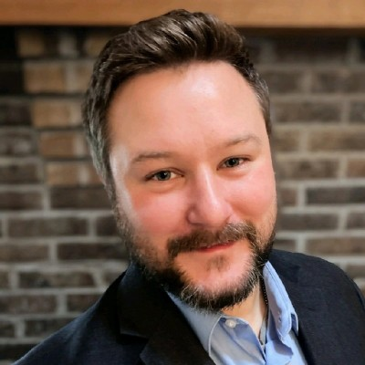 Portrait of Joe Hunyor, Wealth Advisor and founder of Hunyor Stewardship.